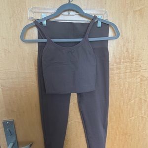 Set Active Two Piece Ribbed Workout Set — Plum/Pepper Color